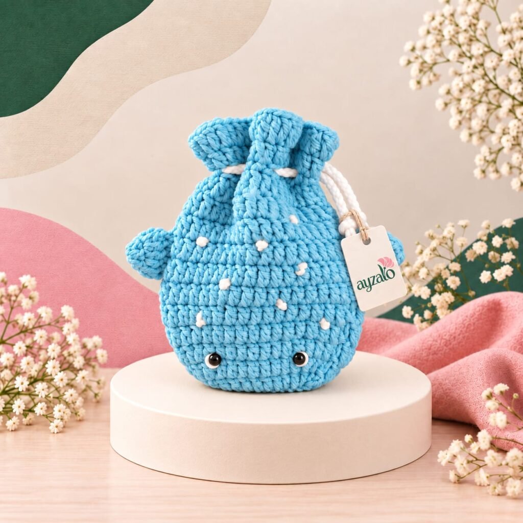 Handmade crochet pouches by Ayzalo